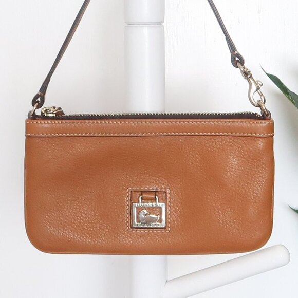 Dooney and Bourke Tan / Brown Leather Wristlet, Handbag, Purse, Wallet - Picture 3 of 13
